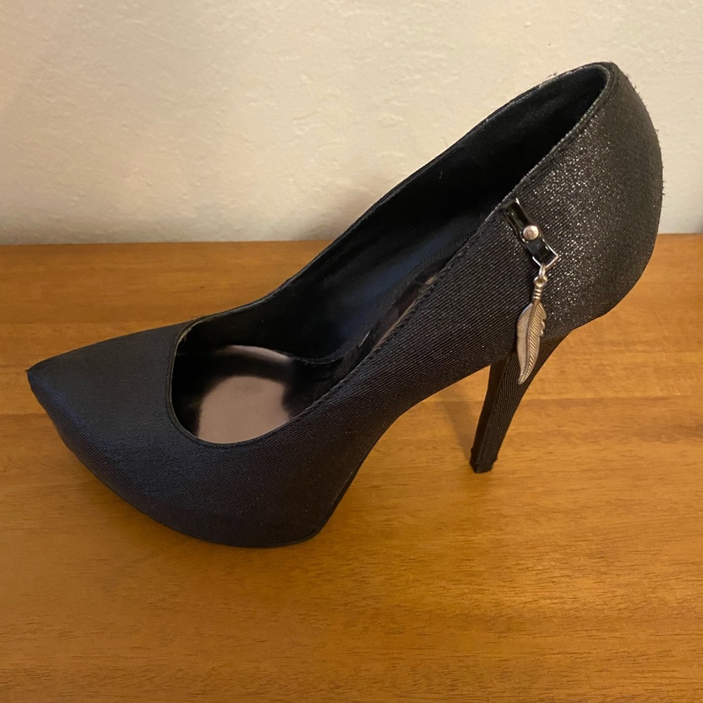 Carlos Santana Feather stilettos